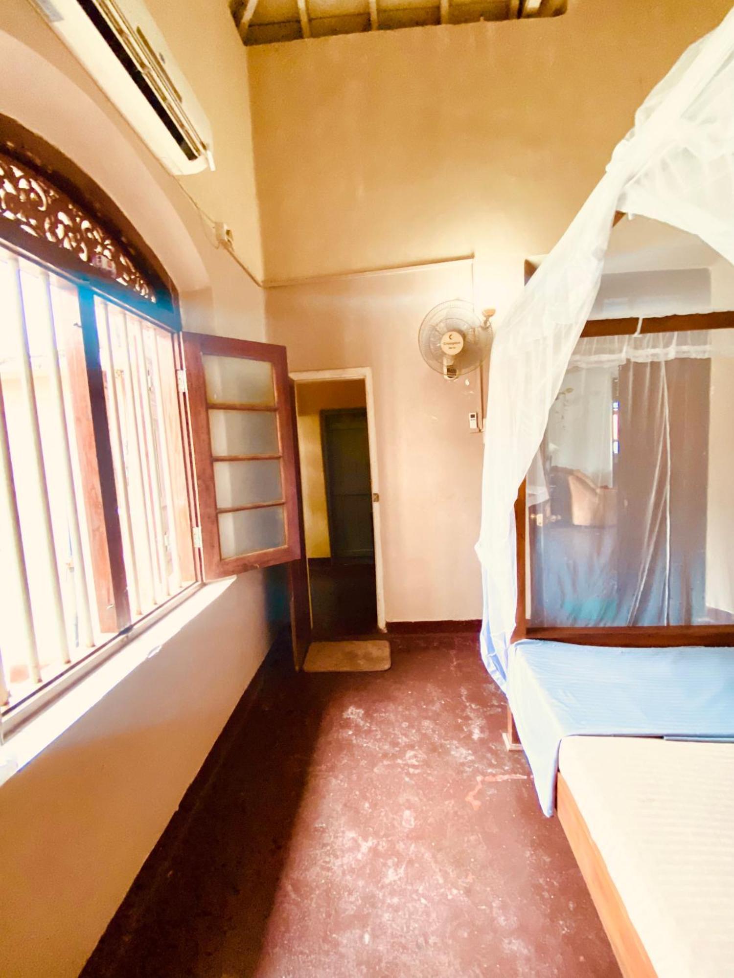 Happy Bunk Hostel 웰리가마 외부 사진